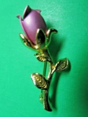 VINTAGE PINK ROSE GOLD METALSTEM LEAVES BROOCH PIN